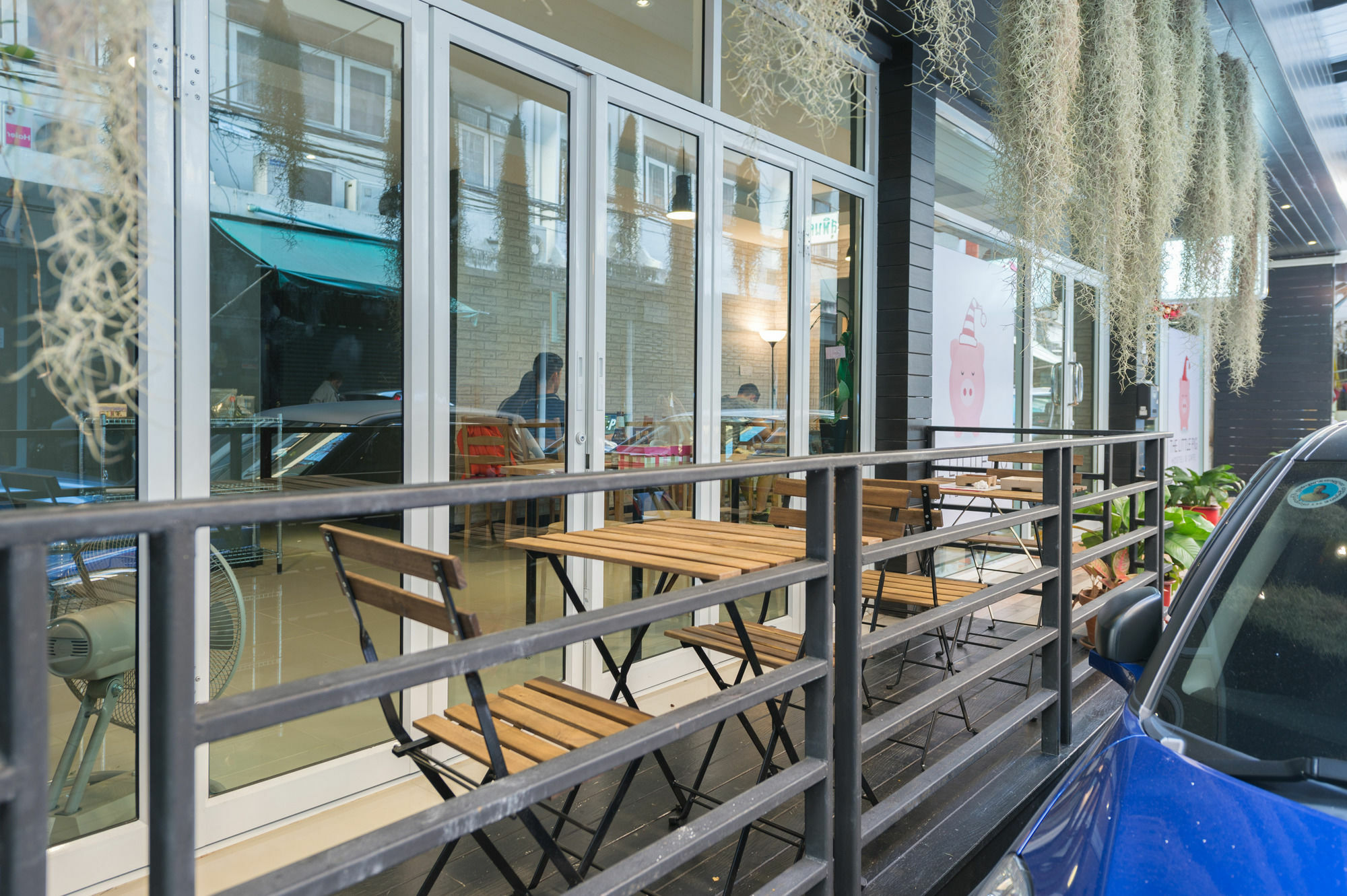 The Little Pig Sukhumvit Hotel Bangkok Exterior photo