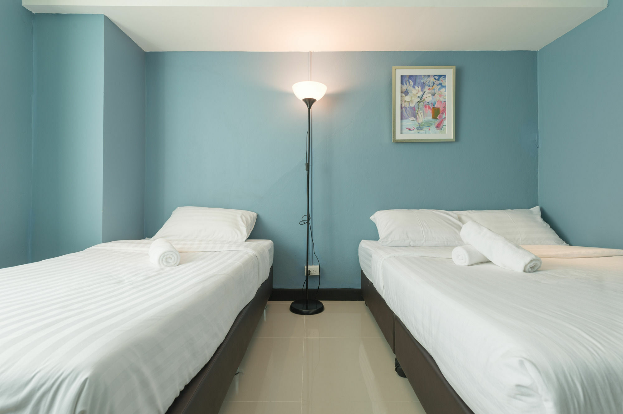 The Little Pig Sukhumvit Hotel Bangkok Exterior photo