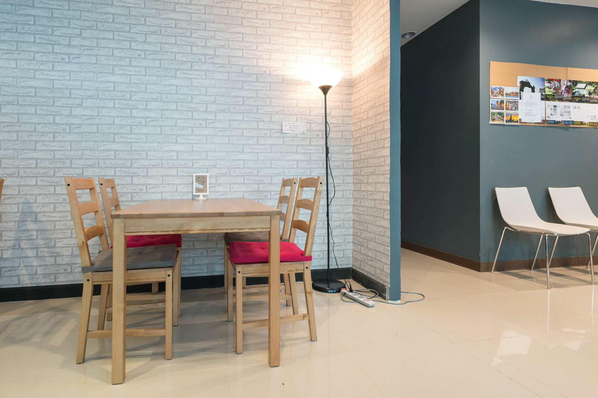 The Little Pig Sukhumvit Hotel Bangkok Exterior photo